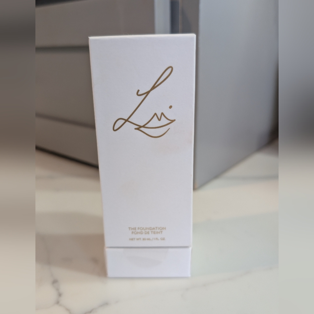 NWT Lisa Eldridge The Foundation Shade No. 11 — Neutral Golden Undertones - Picture 2 of 4